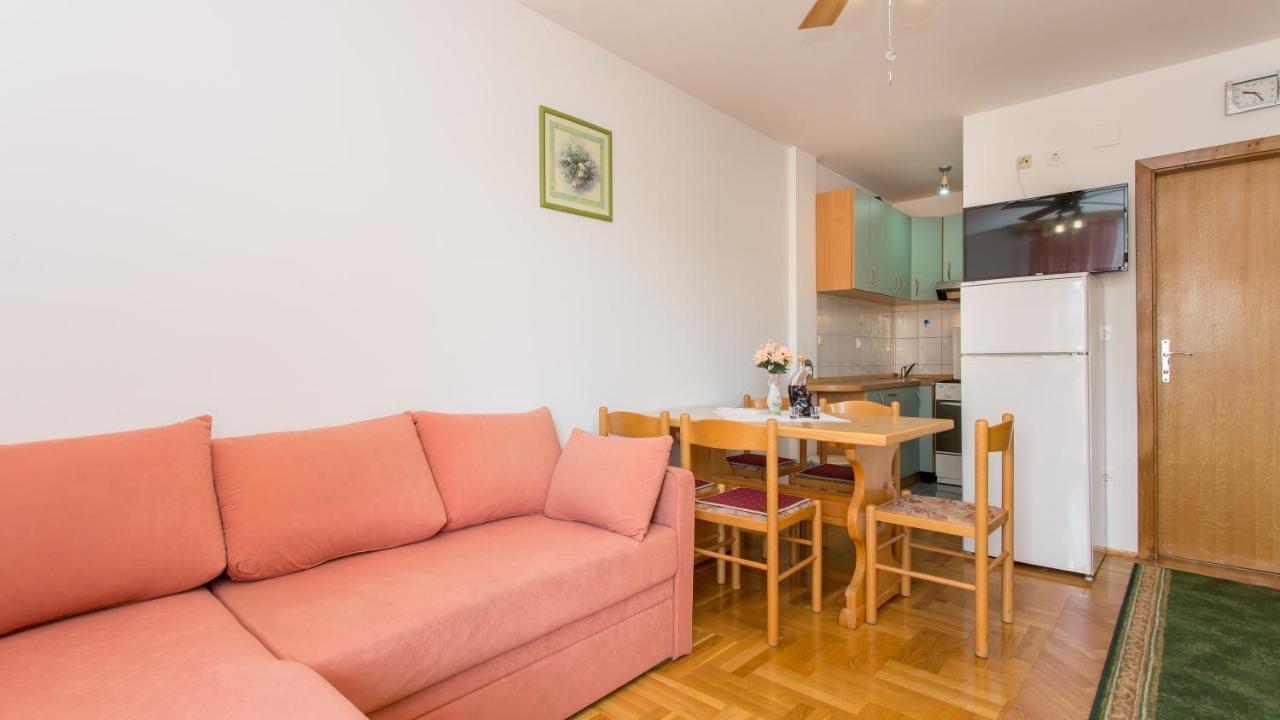 Apartment Branko Šilo Exteriör bild