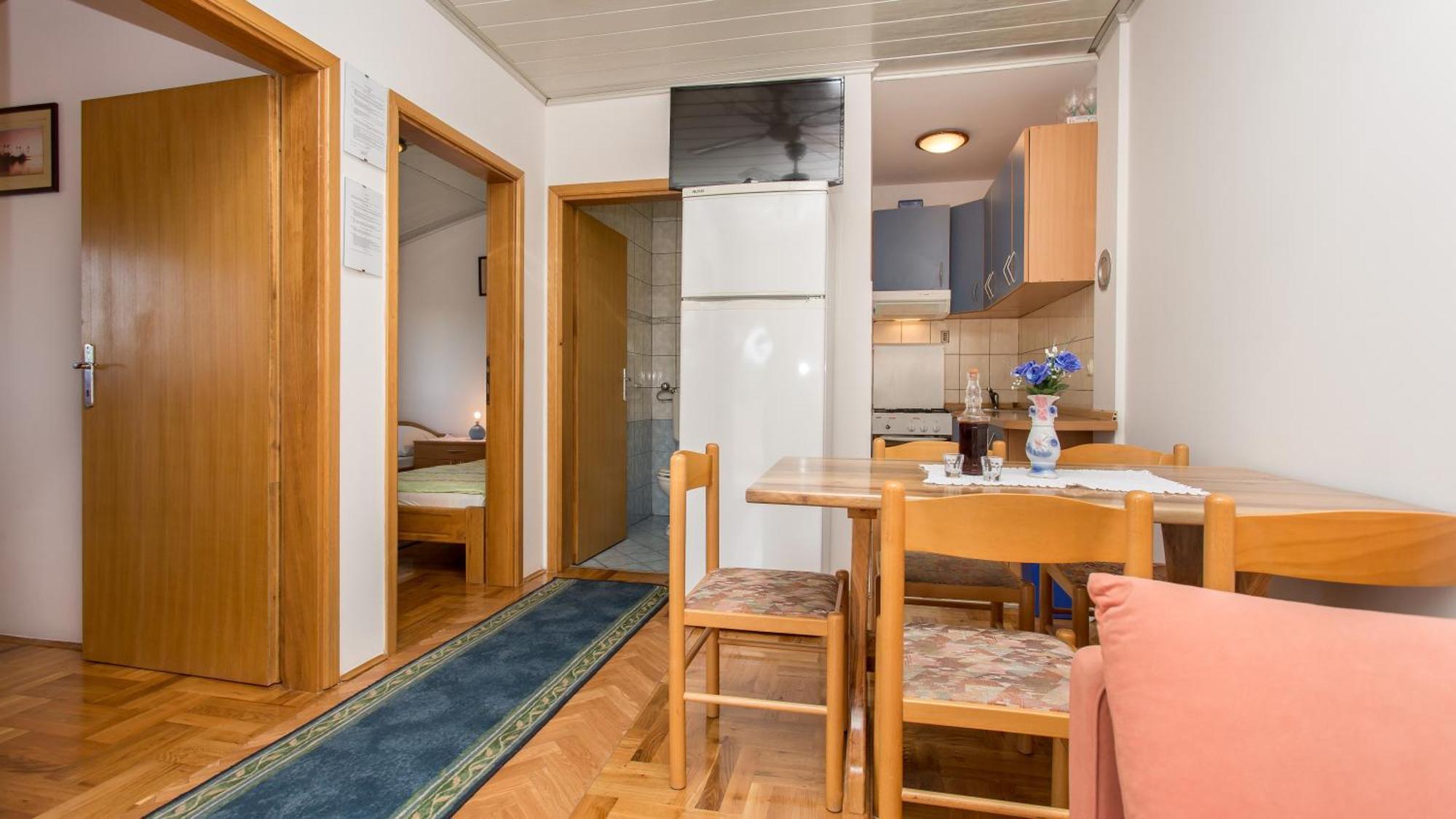 Apartment Branko Šilo Rum bild