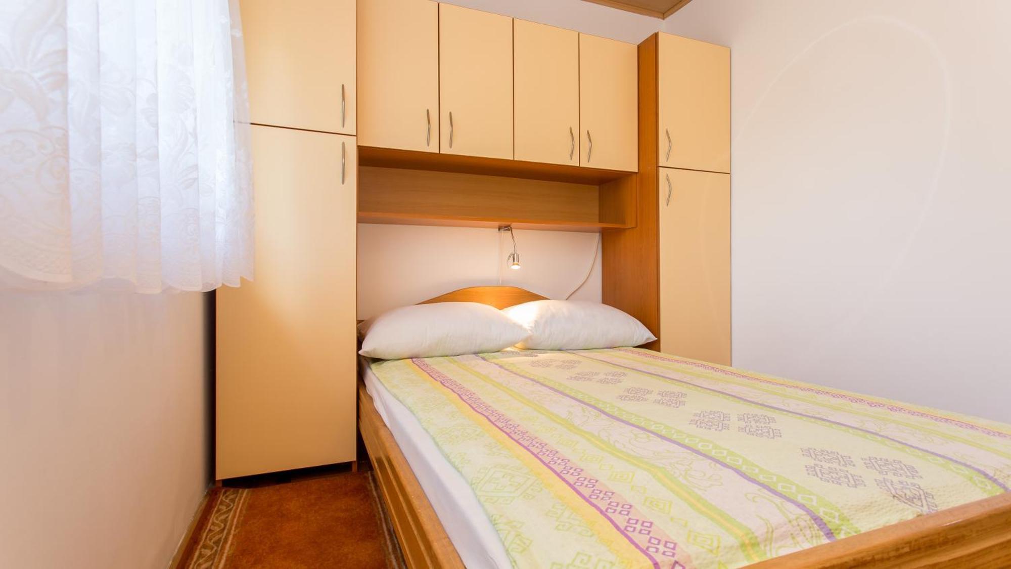 Apartment Branko Šilo Rum bild