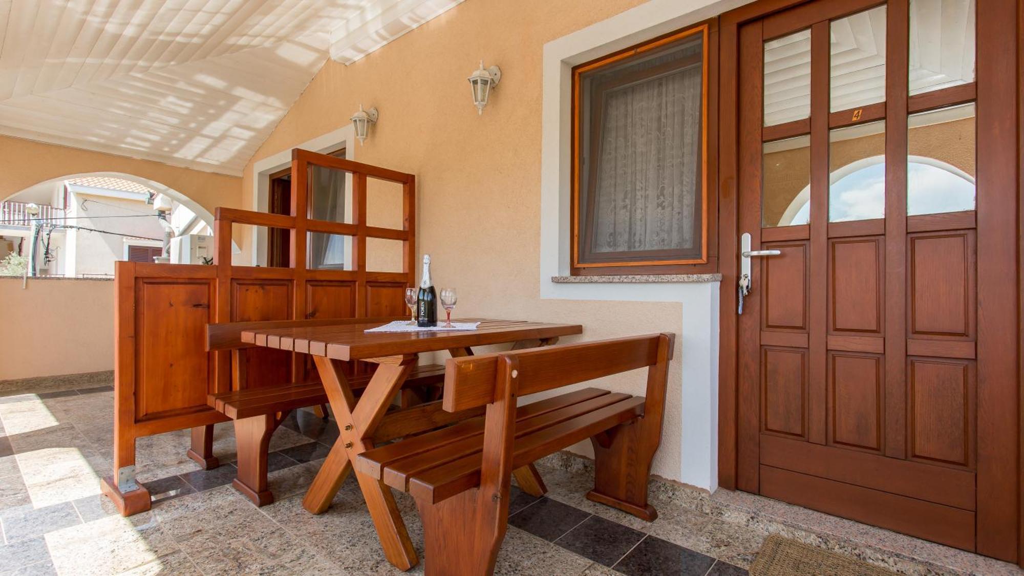 Apartment Branko Šilo Rum bild